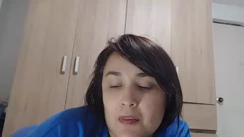 Snapshot of sarayx chatting on 03-25-26, 04:40 mery online show from 03-25-26, 04:40