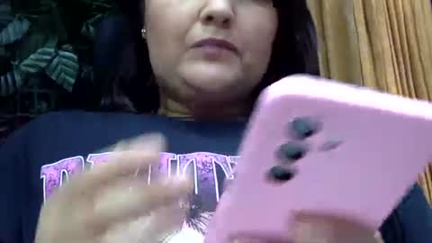Snapshot of sarayx chatting on 04-11-26, 07:29 mery online show from 04-11-26, 07:29