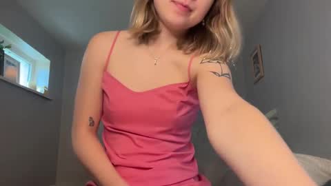 Snapshot of sariathenymph chatting on 01-27-25, 05:48 Saria the Nymph online show from 01-27-25, 05:48