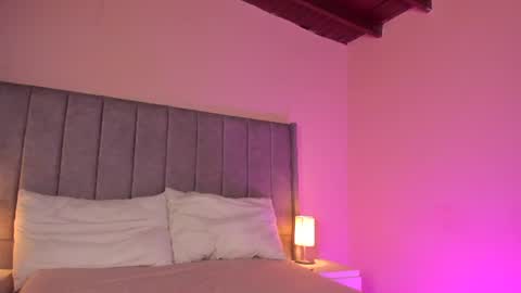 Snapshot of sarigarcia chatting on 07-27-26, 05:36 Sara Garcia online show from 07-27-26, 05:36