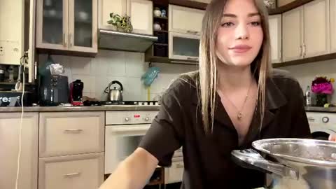 Snapshot of sarigerla chatting on 07-21-26, 12:51 sarigerla online show from 07-21-26, 12:51