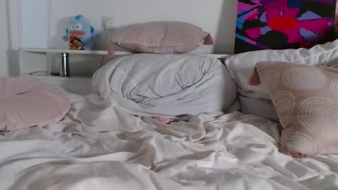 Your Selena 3 online show from 02-20-26, 06:26