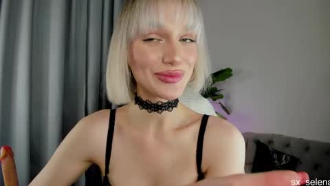 Your Selena 3 online show from 04-26-26, 03:04