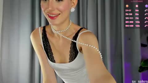 Your Selena 3 online show from 06-13-26, 02:20
