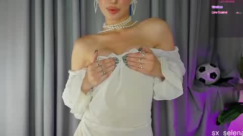 Your Selena 3 online show from 07-05-26, 04:19