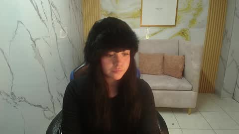 Sara  online show from 04-21-26, 09:17