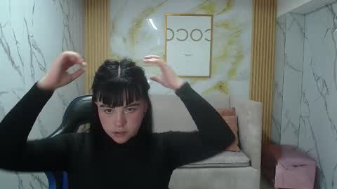 Sara  online show from 04-22-26, 08:43