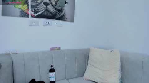 Snapshot of sarita_dolly chatting on 01-01-25, 05:43 Sara Cute online show from 01-01-25, 05:43