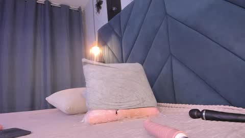 Sara  online show from 01-24-25, 10:32