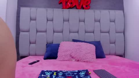 Sarita online show from 04-22-26, 03:20