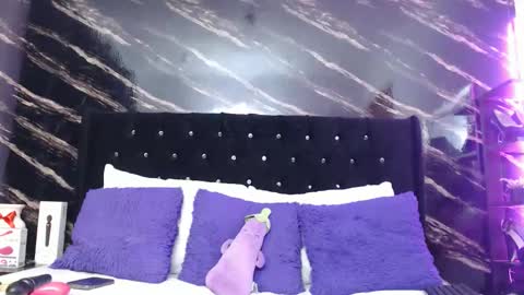 Sara online show from 04-19-26, 04:56