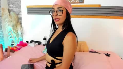 Sara online show from 03-14-26, 01:55