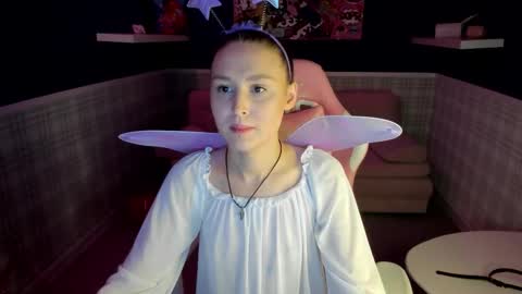 sasha  meow online show from 12-15-25, 10:52