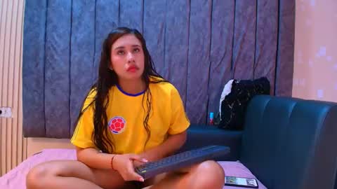 Snapshot of sasha_and_lia chatting on 06-27-26, 01:28 sasha_and_lia online show from 06-27-26, 01:28