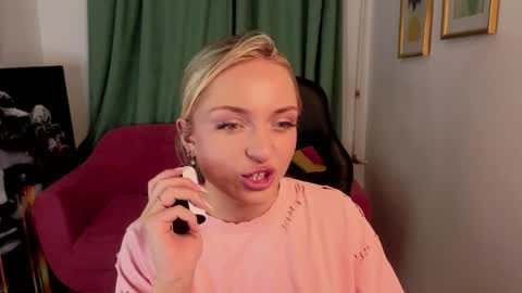 Sasha online show from 05-07-26, 02:44