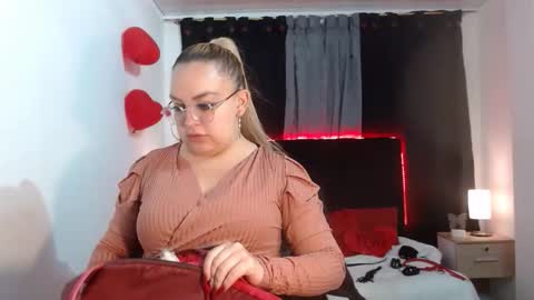 sasha_tk online show from 09-08-25, 05:12