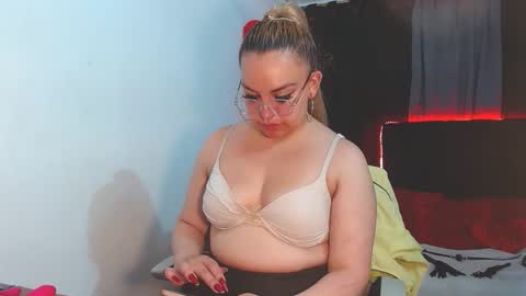 sasha_tk online show from 09-09-25, 05:23