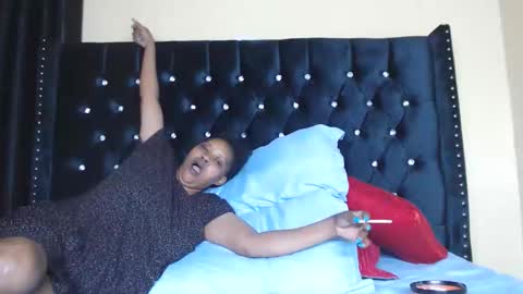 Snapshot of sashal_sweet chatting on 01-07-26, 11:40 Your Blow Job Queen. online show from 01-07-26, 11:40