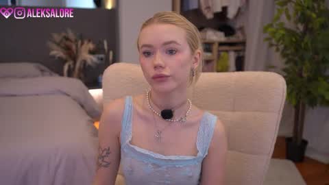 Snapshot of sashalore chatting on 03-23-26, 03:10 sashalore online show from 03-23-26, 03:10