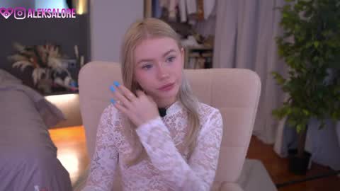 Snapshot of sashalore chatting on 04-04-26, 02:43 sashalore online show from 04-04-26, 02:43