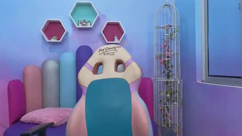 Snapshot of sashamonroee_ chatting on 11-10-25, 11:59 SashaMonroee online show from 11-10-25, 11:59