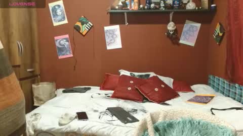 S A S H A R O S E online show from 10-15-25, 12:05