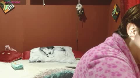 S A S H A R O S E online show from 11-18-25, 01:04