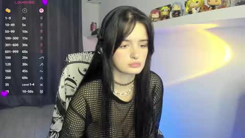 Sasha  online show from 11-13-25, 06:40