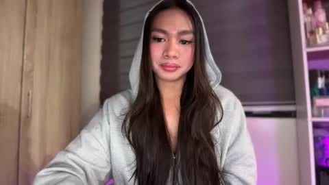 Sasha online show from 04-17-26, 05:32