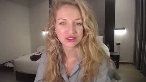 Sasha online show from 03-06-26, 05:42