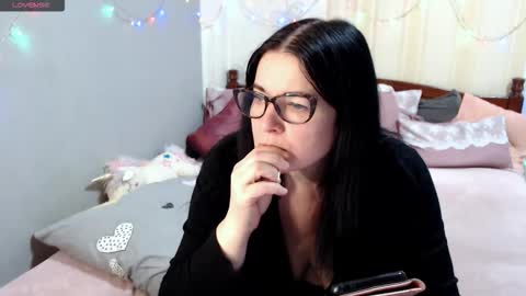 Snapshot of sashaxxxcherry chatting on 12-15-25, 10:30 sashaxxxcherry online show from 12-15-25, 10:30