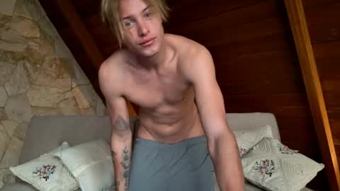 Snapshot of sashenkka chatting on 05-22-26, 10:48 Sasha -- online show from 05-22-26, 10:48