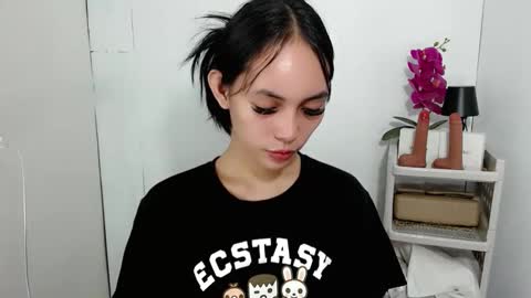 Sashi online show from 11-17-25, 12:00