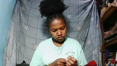 Snapshot of sasivia08 chatting on 05-04-26, 01:07 sasivia08 online show from 05-04-26, 01:07