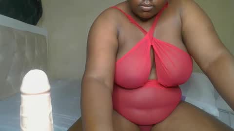 sassie_bee online show from 12-01-24, 10:43