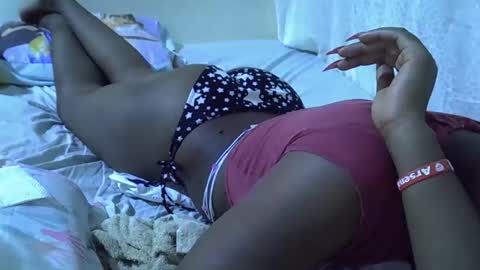 sassy_bella online show from 04-14-26, 06:47