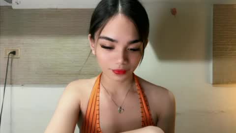 Snapshot of sassy_keath chatting on 07-04-26, 01:28 Keath online show from 07-04-26, 01:28