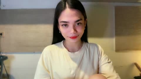 Snapshot of sassy_keath chatting on 07-19-26, 02:21 Keath online show from 07-19-26, 02:21