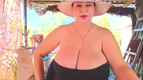 sassy_seasons online show from 09-15-25, 09:42