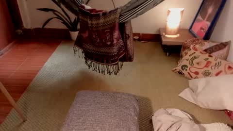 Snapshot of sassy_xyou chatting on 01-24-25, 09:47 Ms. Oh online show from 01-24-25, 09:47