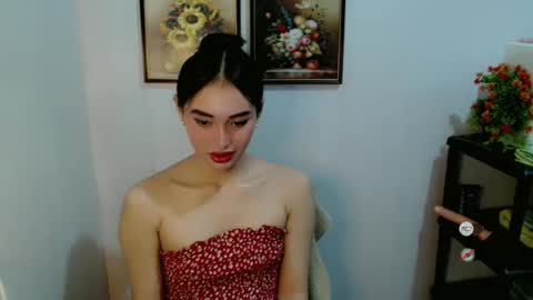 Snapshot of sassychixx699 chatting on 12-02-25, 05:19 Arci online show from 12-02-25, 05:19