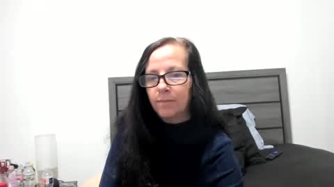sassypeachgoddess online show from 10-22-25, 11:54