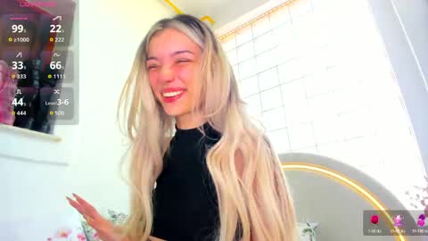 Snapshot of sassyt33n chatting on 05-13-26, 05:38 sassyt33n online show from 05-13-26, 05:38