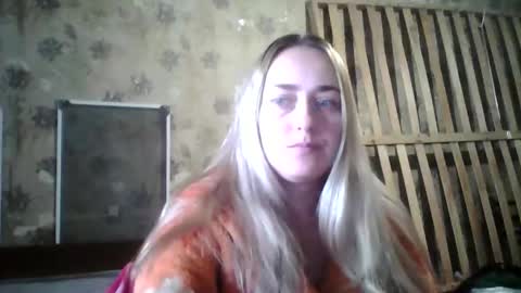 Snapshot of sasuka30 chatting on 12-18-25, 07:36 sasuka30 online show from 12-18-25, 07:36