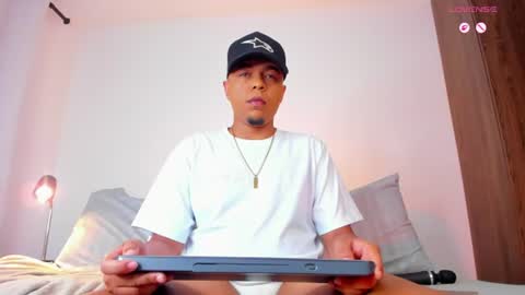 Snapshot of satanas_333 chatting on 08-02-26, 10:30 online show from 08-02-26, 10:30