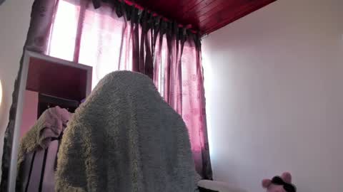 Snapshot of satanbabee_ chatting on 02-08-25, 09:57 im expecting 300 thumbs up on my altar online show from 02-08-25, 09:57