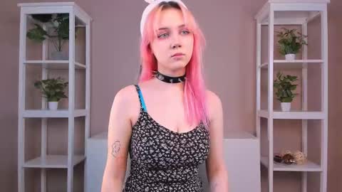 Lin online show from 03-10-26, 05:01