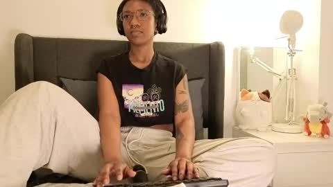 Snapshot of saturno_vibes chatting on 05-07-26, 05:24 saturno_vibes online show from 05-07-26, 05:24