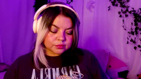 Snapshot of satyn_doll chatting on 12-07-24, 11:12 Gina George online show from 12-07-24, 11:12