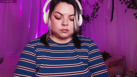Snapshot of satyn_doll chatting on 01-10-25, 02:57 Gina George online show from 01-10-25, 02:57